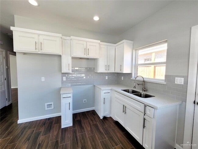 Photo - 5805 Nightingale Ave Unit 2