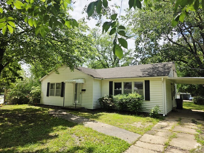 Building Photo - 1615 Wood St Rental