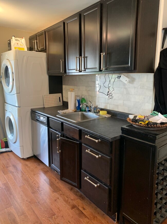 Photo - 350 Winona Dr Unit Upper