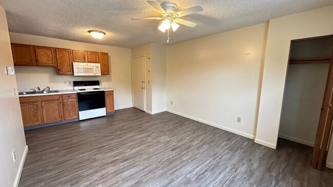 Photo - 3736 Carman Rd Unit 2