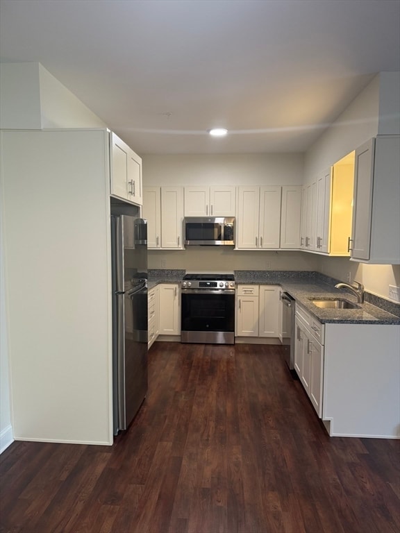 Building Photo - 10 Franklin Ave Unit 206