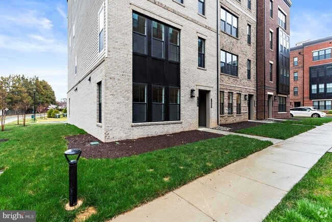 Building Photo - 7410 Backett Wood Ter Rental