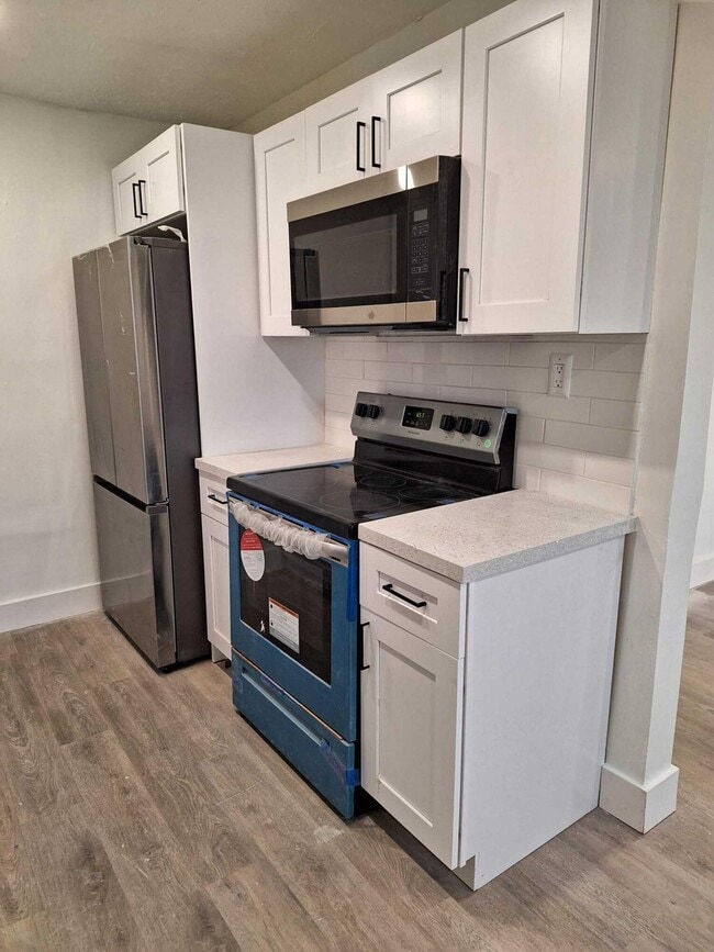 Photo - 1000 W 1st St