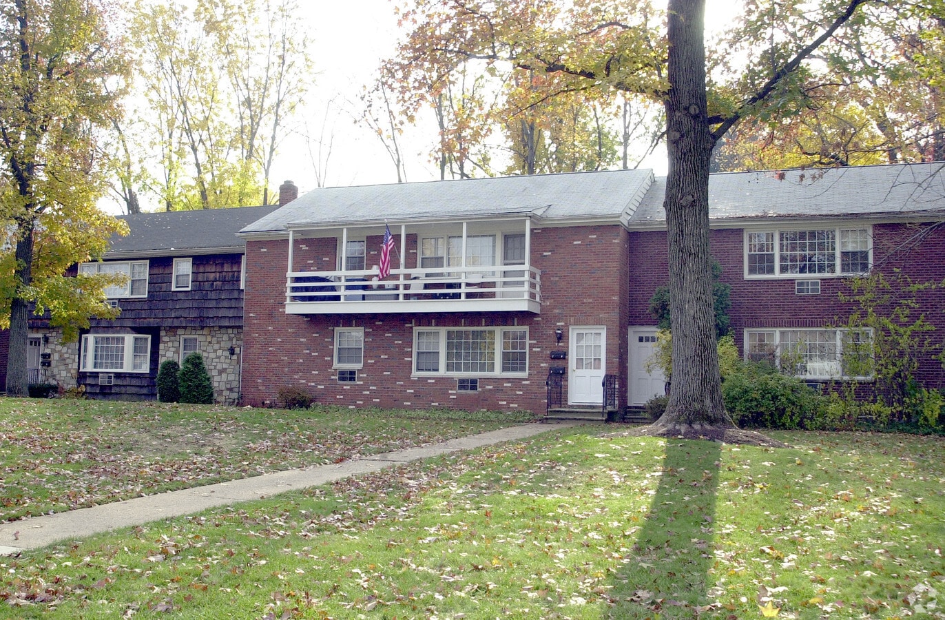 Westgate Apartments - Westgate Apartments