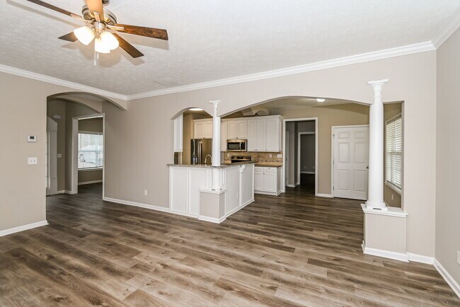 Photo - 3304 Summer Brooke Ln