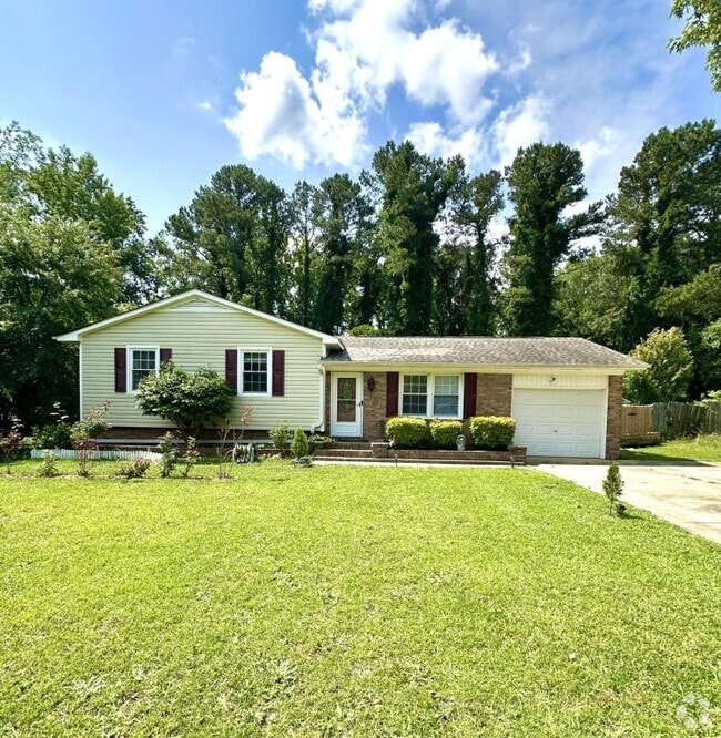 Building Photo - 246 Azalea Dr Rental