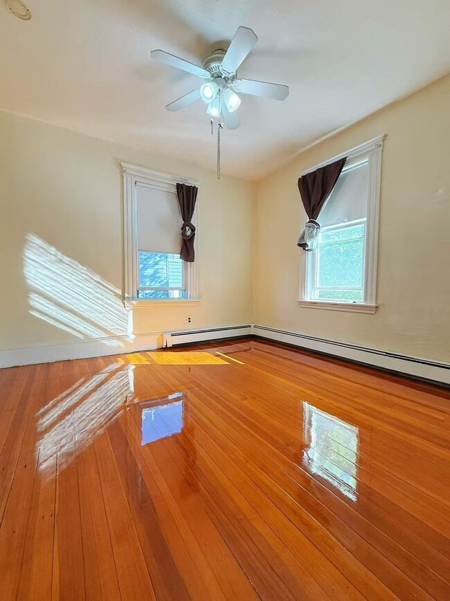 44 Jeanette Ave Unit 1