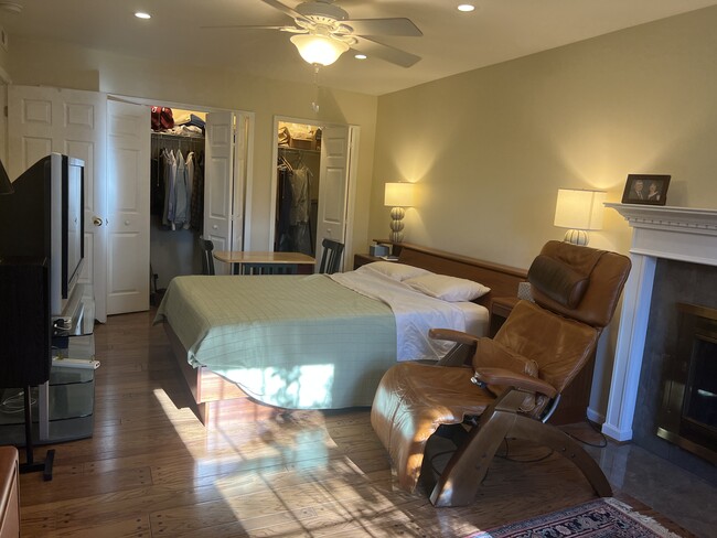 Photo - 6807 Buttermere Ln Apartments Unit Mia
