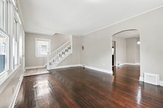 Photo - 1721 Boundary St