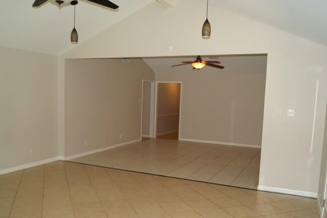 Photo - 5522 Dryad Dr