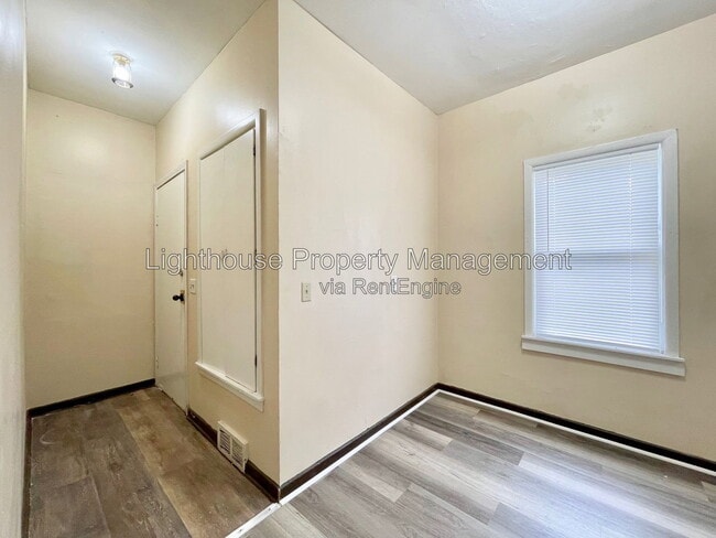 Photo - 441 White Ave Unit 3