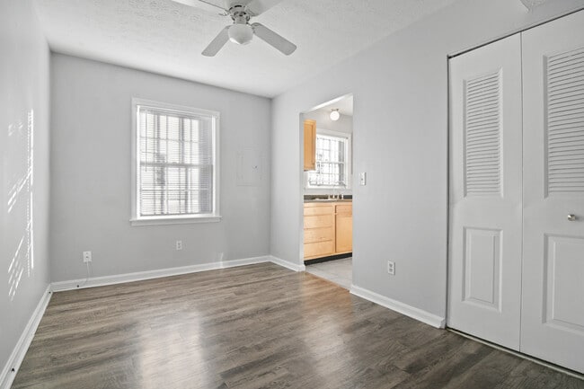 Photo - 402 W Hill St Unit 402