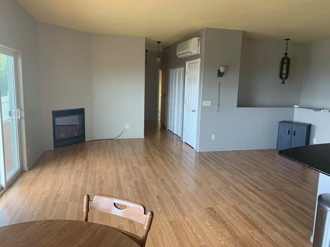 Photo - 2301 Nolte Dr Unit Upstairs
