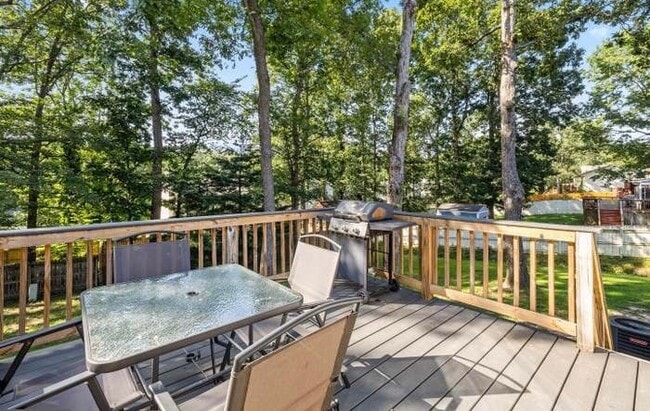 Photo - 10612 Holleybrooke Dr