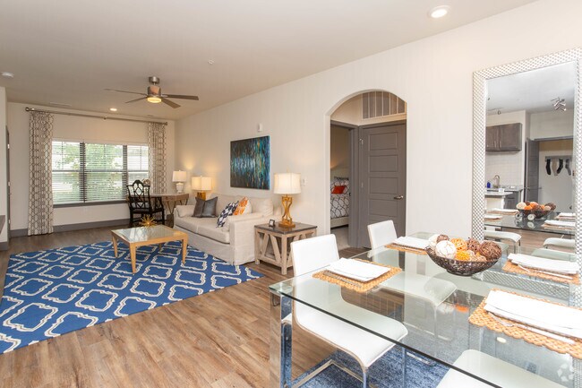 2BR, 2BA - 1,155 SF - Kitchen