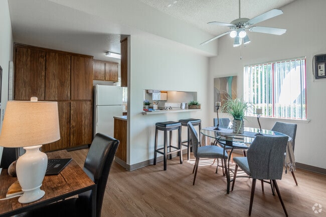 2x1 Dining Room