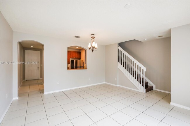 Photo - 2281 NE 42nd Cir