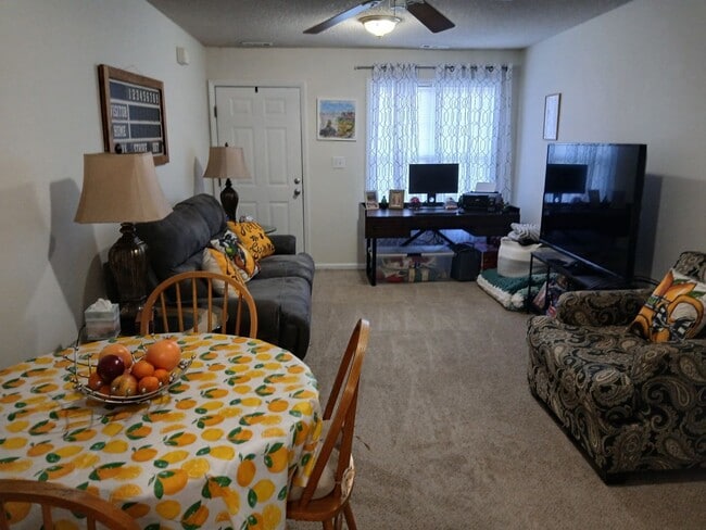 Photo - OLDFAIR2093 Unit A