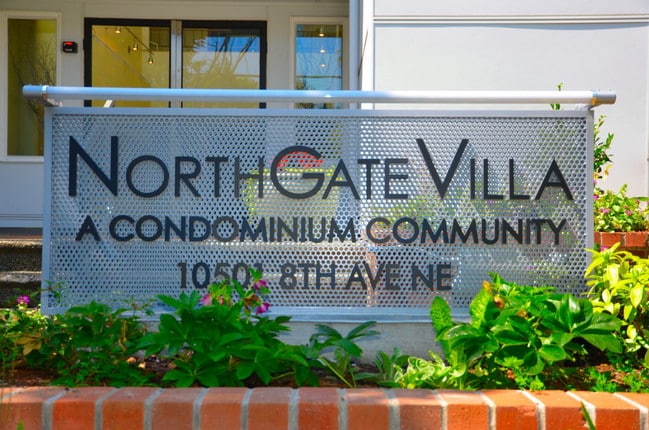 Building Photo - 10501 8th Ave NE Unit 421