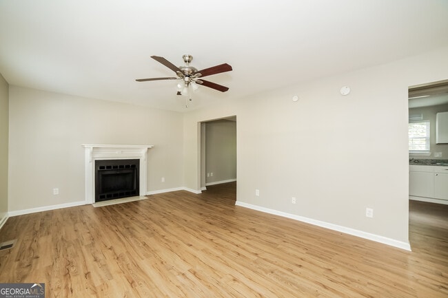 Photo - 117 Mayflower Cir