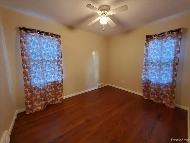 Photo - 11314 Lenore Ave