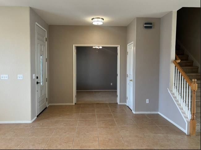 Photo - 851 N Hartnell Pl
