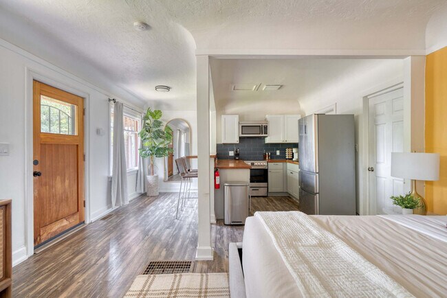 9647 SW Capitol Hwy Unit SI ID1611909P