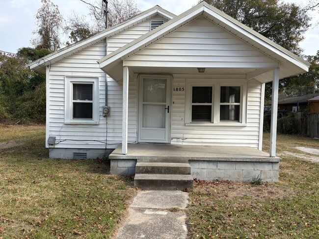 Building Photo - 1805 College St