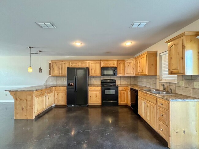 Photo - 302 Princess Place House