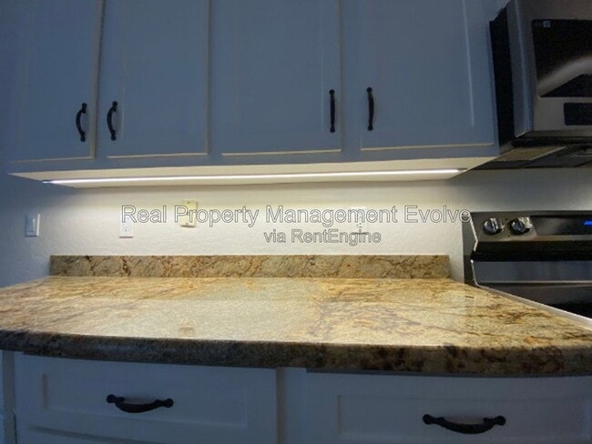 Photo - 1234 W Remington Dr
