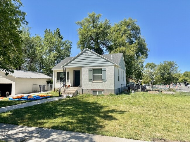 Photo - 195 N 400 E