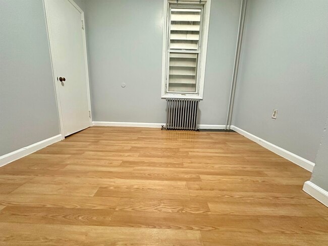 Photo - 191 Tonnelle Ave Unidad 1