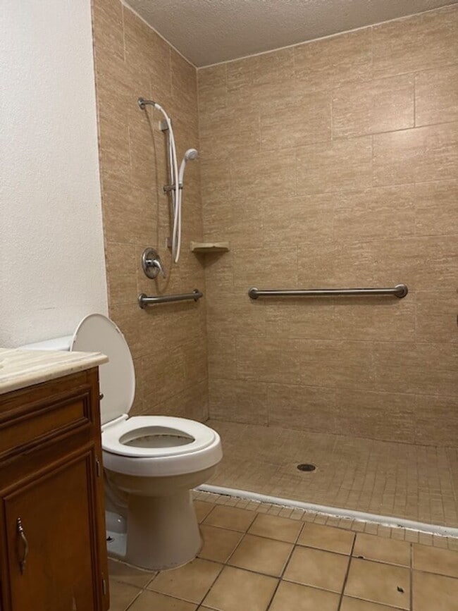 Photo - 2310 Hackberry Ave