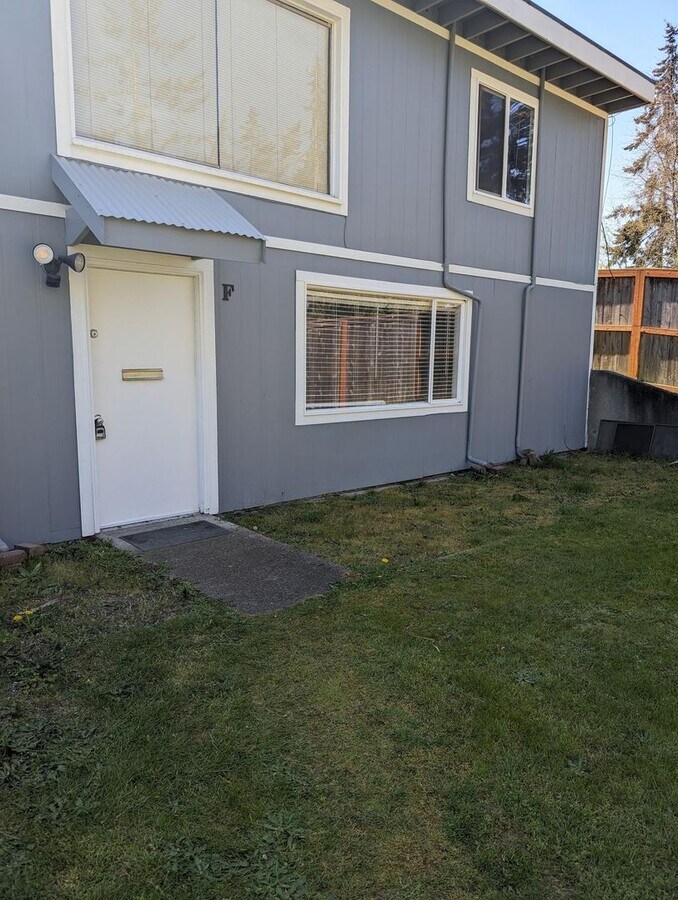 SPORTSMAN - SPORTSMAN Apartment Unit F