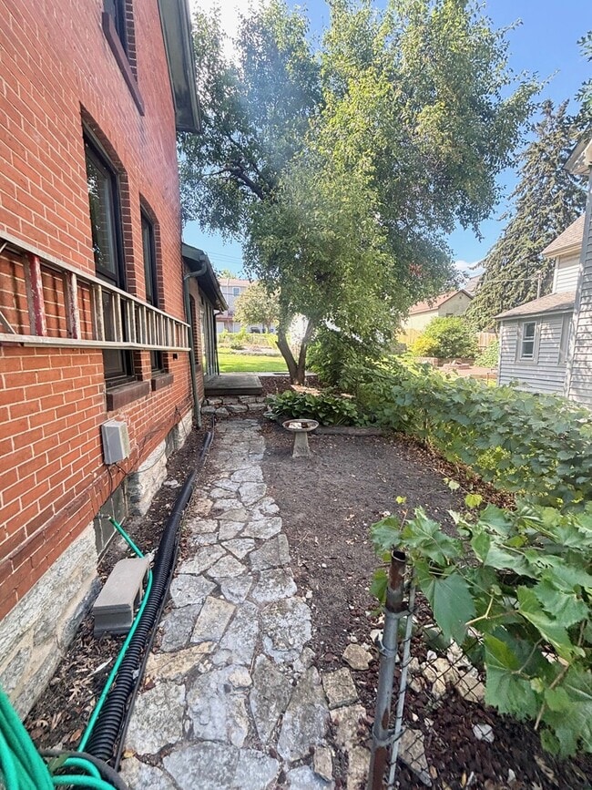 Photo - 711 Butternut Ave