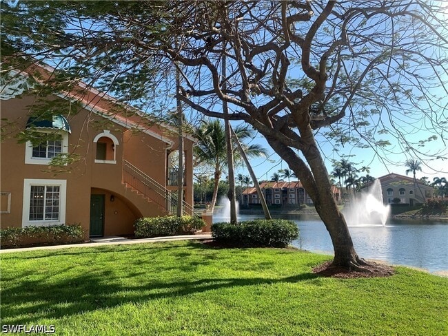 Building Photo - 1275 Wildwood Lakes Blvd Unit 2-108