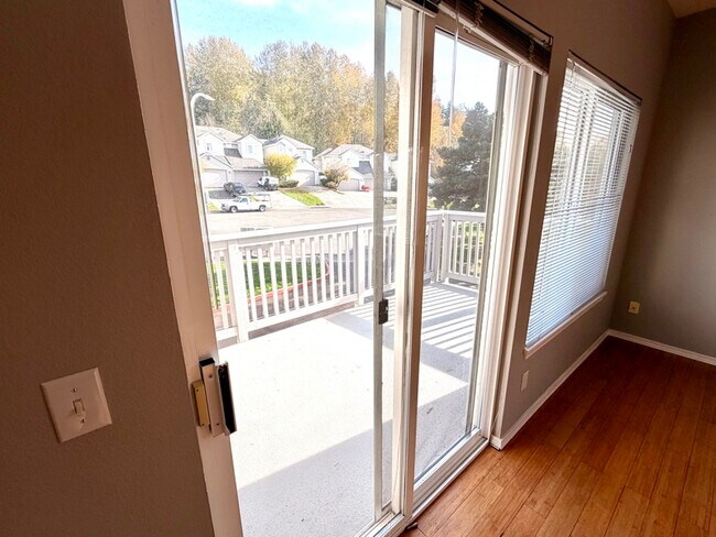 Photo - 440 S 51st Ct