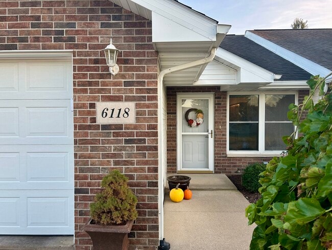 Building Photo - 6118 Seven Springs Dr