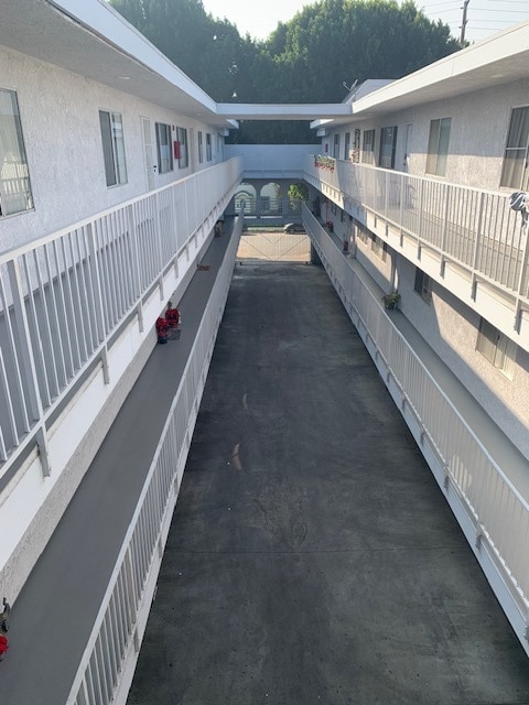 Common Area - 147 S Avenue 56 Rental
