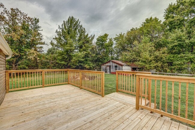 Photo - 2 Bdrm / 2 Bath - Remodeled Cottage in Johnson City