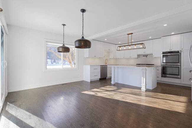 Photo - 105 Yarrow Ct