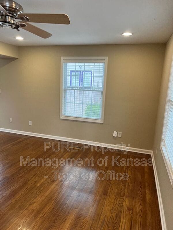 Photo - 429 E 63rd Terrace