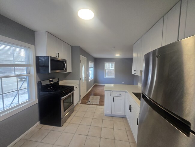 Photo - 22 N Lewis Ave