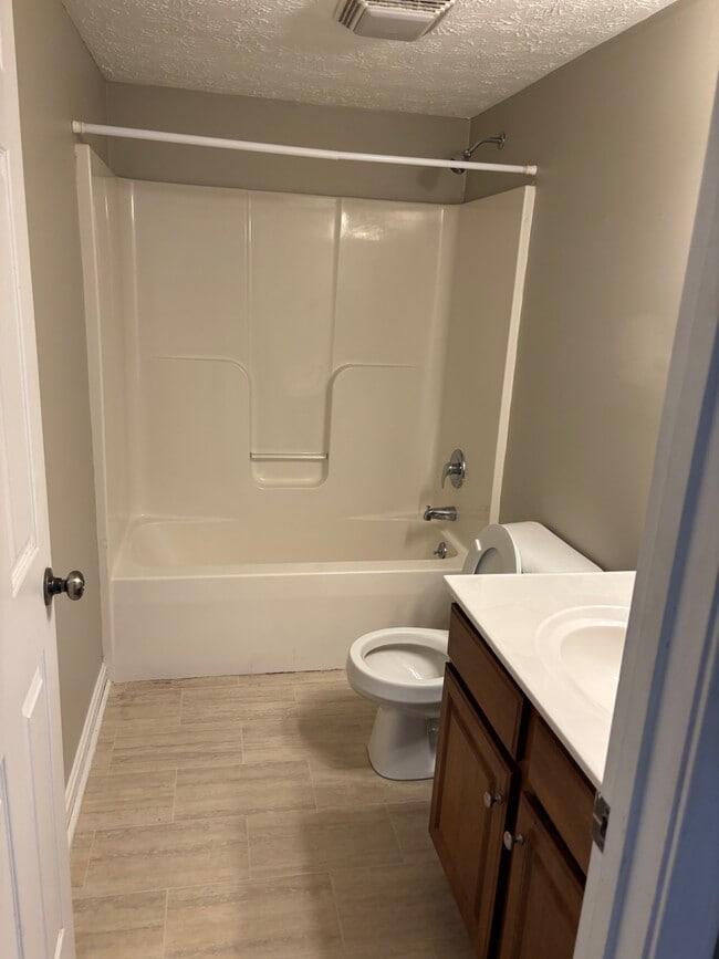 Photo - 125 Emory Ct