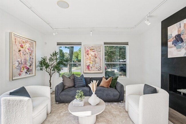 Photo - 4102 Bowser Ave Unit 1