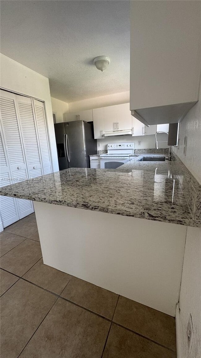 Photo - 915 SE 13th Rd