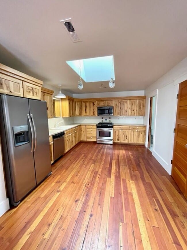 Photo - 1033 NW Bond St Unidad Ste 210