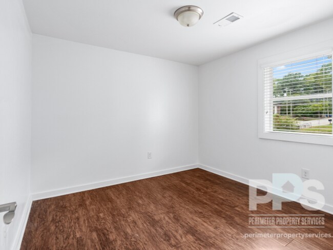 Photo - 1145 Lucile Ave SW Unidad 2