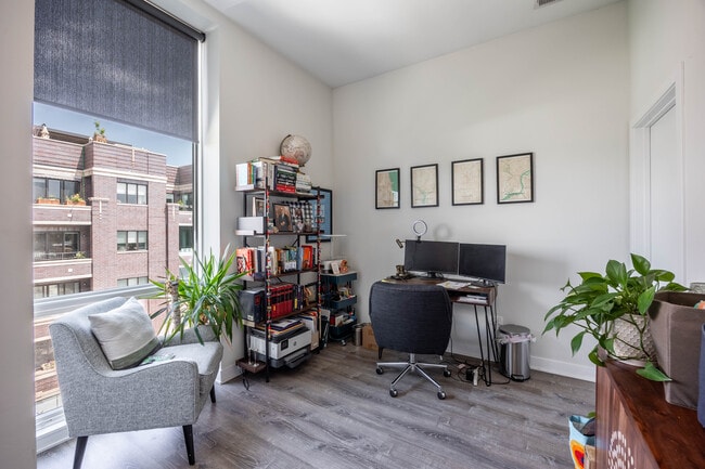 Photo - 2251 W Lawrence Ave Unit 201