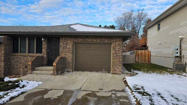Building Photo - Modern Twin home in North Bismarck – Conve...